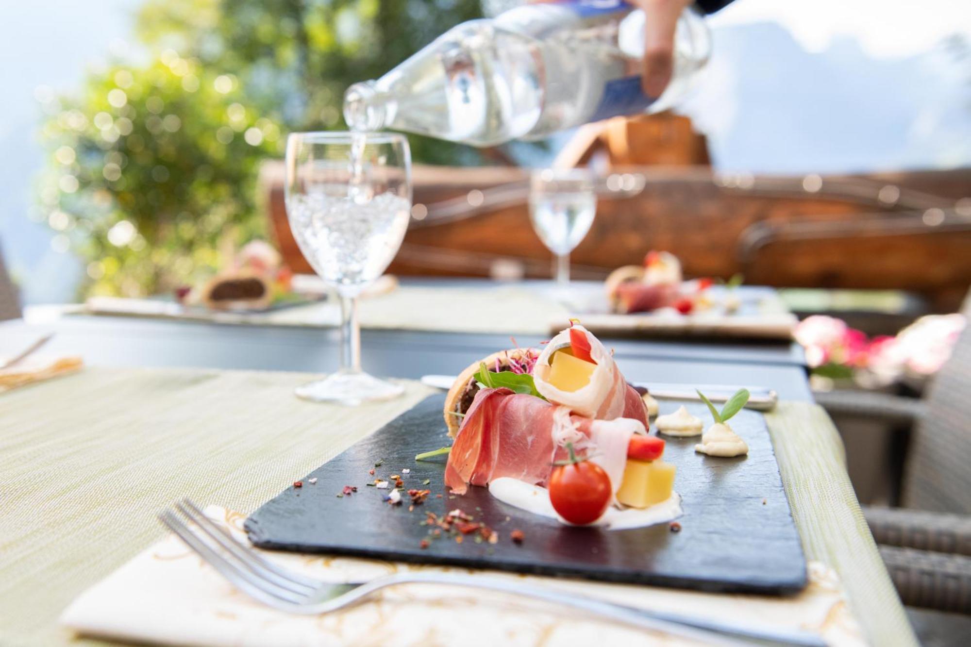 Maerchenhotel Braunwald Ngoại thất bức ảnh